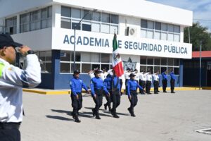 Reconocen labor de la academia de policía Reconocen labor de la academia de policía