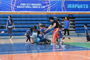 Niñas y niños se suman al deporte durante vacaciones Niñas y niños se suman al deporte durante vacaciones