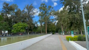 INTENSAS RÁFAGAS Y LLUVIAS LLEVAN A DESALOJAR PARQUE IREKUA PARA PREVENIR INCIDENTES INTENSAS RÁFAGAS Y LLUVIAS LLEVAN A DESALOJAR PARQUE IREKUA PARA PREVENIR INCIDENTES