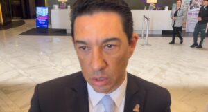 “Podrán decir lo que quieran”; Ricardo Benavides rechaza críticas que pedían su pronunciamiento sobre ataques “Podrán decir lo que quieran”; Ricardo Benavides rechaza críticas que pedían su pronunciamiento sobre ataques