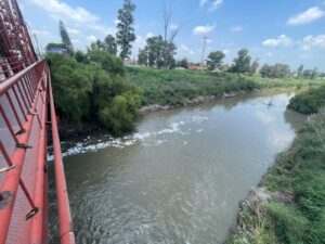 Contaminación en Río Lerma; señalan formación de espuma y falta de acción gubernamental Contaminación en Río Lerma; señalan formación de espuma y falta de acción gubernamental