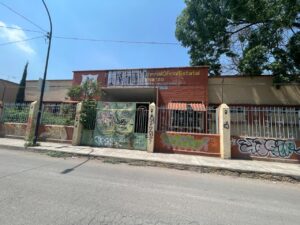 COLOCAN SEÑALES DE ADVERTENCIA ANTE EL ALTO RIESGO DE DERRUMBRE EN EDIFICIO DE LO QUE FUE LA ESCUELA NORMAL OFICIAL DEL ESTADO COLOCAN SEÑALES DE ADVERTENCIA ANTE EL ALTO RIESGO DE DERRUMBRE EN EDIFICIO DE LO QUE FUE LA ESCUELA NORMAL OFICIAL DEL ESTADO