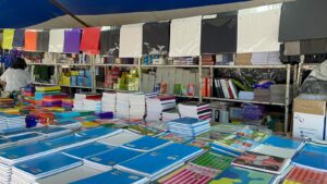 Ofertan diversidad de útiles escolares en centro histórico para nuevo ciclo escolar Ofertan diversidad de útiles escolares en centro histórico para nuevo ciclo escolar