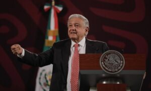 Confirma López Obrador que su hijo Andrés Beltrán buscará cargo en Morena Confirma López Obrador que su hijo Andrés Beltrán buscará cargo en Morena