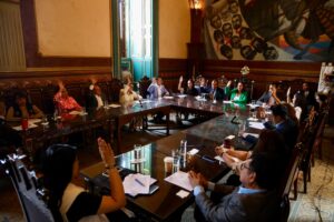 Aprueban tercer informe de Lorena Alfaro en sesión de ayuntamiento Aprueban tercer informe de Lorena Alfaro en sesión de ayuntamiento