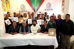 Reconoce municipio a aseadores de calzado Reconoce municipio a aseadores de calzado