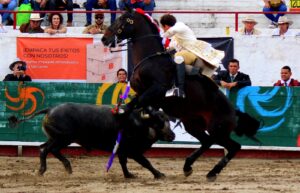 Calita, Sánchez y Adame cortan oreja, Aloi, Flores y Valadez en toreros Calita, Sánchez y Adame cortan oreja, Aloi, Flores y Valadez en toreros