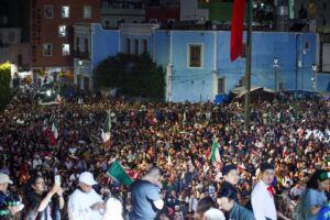 Vibra Guanajuato Capital con Grito y fervor patrio de más de 12 mil asistentes Vibra Guanajuato Capital con Grito y fervor patrio de más de 12 mil asistentes