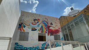 Inaugurarán mural en Rinconada Castañeda para celebrar al teatro de la ciudad Inaugurarán mural en Rinconada Castañeda para celebrar al teatro de la ciudad