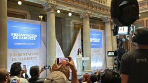 Libia Dennise presenta su gabinete oficial Libia Dennise presenta su gabinete oficial