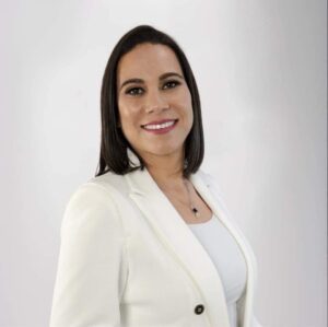 ANUNCIAN AJUSTES EN LA ADMINISTRACIÓN ANUNCIAN AJUSTES EN LA ADMINISTRACIÓN