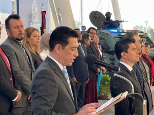 Ratifican a Ricardo Benavides al frente de la SSC: prometen mejoras laborales para policías de Irapuato Ratifican a Ricardo Benavides al frente de la SSC: prometen mejoras laborales para policías de Irapuato