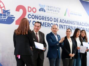 Realizan segundo Congreso de Administración y Comercio Internacional Realizan segundo Congreso de Administración y Comercio Internacional