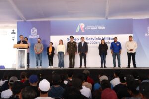 Sortean mil 232 bolas blancas y negras a jóvenes clase 2006 Sortean mil 232 bolas blancas y negras a jóvenes clase 2006