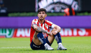 Chivas pierde a Víctor Guzmán para el Clausura 2025 por fractura en el pie izquierdo Chivas pierde a Víctor Guzmán para el Clausura 2025 por fractura en el pie izquierdo