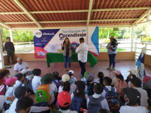 Territorios de Aprendizaje, una propuesta educativa enfocada en mejorar aprendizajes. Territorios de Aprendizaje, una propuesta educativa enfocada en mejorar aprendizajes.