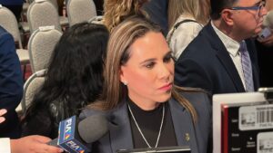 Irapuato en alerta por ataques a negocios; Lorena Alfaro coordina acciones de seguridad Irapuato en alerta por ataques a negocios; Lorena Alfaro coordina acciones de seguridad