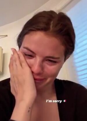Tunden a Selena Gómez por subir video llorando por deportaciones en EE.UU. Tunden a Selena Gómez por subir video llorando por deportaciones en EE.UU.
