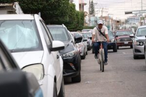 Colocan ciclovía en avenida Guerrero: opiniones ciudadanas se dividen Colocan ciclovía en avenida Guerrero: opiniones ciudadanas se dividen