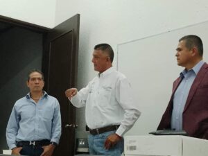 Guanajuatenses afectados por incendios en California descartan regresar a México: AFAMI Guanajuatenses afectados por incendios en California descartan regresar a México: AFAMI