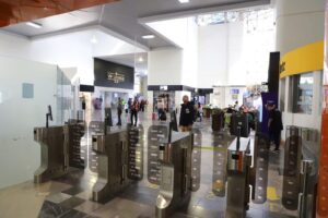 Muere mujer en sala de espera del Aeropuerto Internacional de Guanajuato Muere mujer en sala de espera del Aeropuerto Internacional de Guanajuato