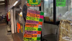 Carnes y productos de canasta básica mantienen precios: prevén ventas bajas hasta febrero Carnes y productos de canasta básica mantienen precios: prevén ventas bajas hasta febrero