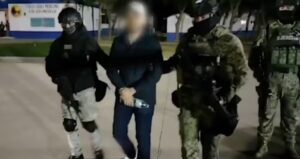 Iván Archivaldo se escapa y se queda sin jefe de seguridad Iván Archivaldo se escapa y se queda sin jefe de seguridad