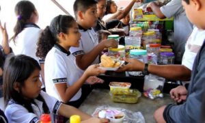 SEP y FMF firman acuerdo para fomentar hábitos saludables a través del fútbol SEP y FMF firman acuerdo para fomentar hábitos saludables a través del fútbol