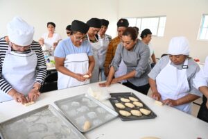 Refuerzan talleres en Cedecom para impulsar el aprendizaje y el emprendimiento Refuerzan talleres en Cedecom para impulsar el aprendizaje y el emprendimiento