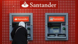 Santander UK cierra 95 sucursales; 750 empleos en riesgo por auge de la banca digital Santander UK cierra 95 sucursales; 750 empleos en riesgo por auge de la banca digital