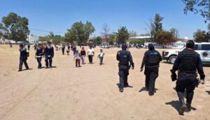 Realiza personal de UNEVIS vinculación social Realiza personal de UNEVIS vinculación social