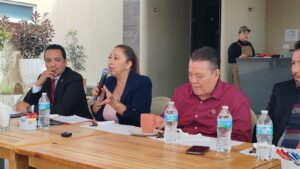 Acusan a Gobierno de Irapuato de entregar “gato por liebre” en remodelación del Estadio Sergio León Chávez Acusan a Gobierno de Irapuato de entregar “gato por liebre” en remodelación del Estadio Sergio León Chávez