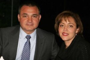 Ordenan a García Luna y su esposa pagar 2,488 millones de dólares por desvío de recursos públicos Ordenan a García Luna y su esposa pagar 2,488 millones de dólares por desvío de recursos públicos
