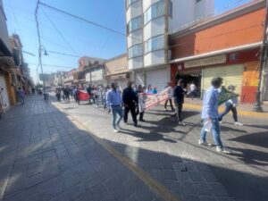 MARCHAN TELEFONISTAS POR RECLAMOS LABORALES ESTE DÍA DEL TRABAJO MARCHAN TELEFONISTAS POR RECLAMOS LABORALES ESTE DÍA DEL TRABAJO