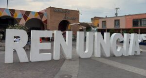 “RENUNCIA”: Movimiento Ciudadano protesta contra secretario de Seguridad de Irapuato “RENUNCIA”: Movimiento Ciudadano protesta contra secretario de Seguridad de Irapuato