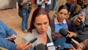 “Vamos a cuidar muy bien el inmueble”: Lorena Alfaro exige acuerdos entre particulares para que regrese el fútbol a Irapuato VIDEO “Vamos a cuidar muy bien el inmueble”: Lorena Alfaro exige acuerdos entre particulares para que regrese el fútbol a Irapuato VIDEO