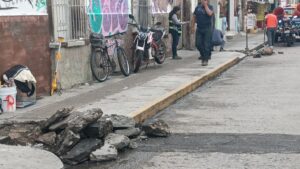 Inician rehabilitación de banquetas en el Centro Histórico de Irapuato Inician rehabilitación de banquetas en el Centro Histórico de Irapuato