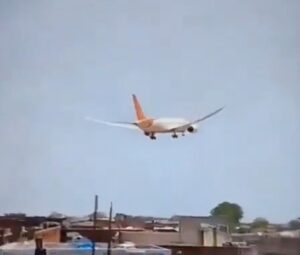 Tragedia aérea en India: avión de Air India se estrella en zona residencial cerca de Ahmedabad Tragedia aérea en India: avión de Air India se estrella en zona residencial cerca de Ahmedabad