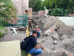 AVANZA OBRA DE SUSTITUCIÓN DE RED DE DRENAJE EN EL IMSS AVANZA OBRA DE SUSTITUCIÓN DE RED DE DRENAJE EN EL IMSS