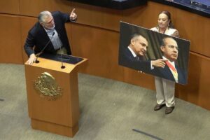 Movimiento Ciudadano impulsa la aprobación de la controvertida Ley de Telecomunicaciones Movimiento Ciudadano impulsa la aprobación de la controvertida Ley de Telecomunicaciones