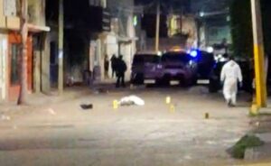 Ataque armado en Irapuato deja dos hombres muertos en Colonia 12 de Diciembre Ataque armado en Irapuato deja dos hombres muertos en Colonia 12 de Diciembre