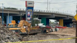 Comerciantes del bulevar Arandas reportan afectaciones por obras; gobierno da acompañamiento Comerciantes del bulevar Arandas reportan afectaciones por obras; gobierno da acompañamiento