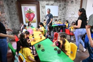 Niñas y niños viven el arte en verano: arranca curso del IMCAR en la Casa de la Cultura Niñas y niños viven el arte en verano: arranca curso del IMCAR en la Casa de la Cultura