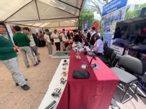 SOLO 9 PLANTELES PRESENTARON SU OFERTA EDUCATIVA EN EVENTO SOLO 9 PLANTELES PRESENTARON SU OFERTA EDUCATIVA EN EVENTO