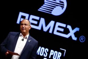 Detienen en EU a Carlos Treviño exdirector de Pemex: Sheinbaum Detienen en EU a Carlos Treviño exdirector de Pemex: Sheinbaum
