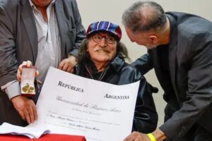 Charly García, de leyenda del rock a Doctor Honoris Causa Charly García, de leyenda del rock a Doctor Honoris Causa