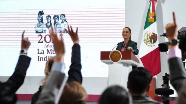 claudia senado riña