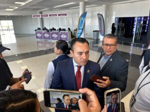 Exámenes de control no bastan, hay que supervisar a todos los policías; Juan Mauro González Exámenes de control no bastan, hay que supervisar a todos los policías; Juan Mauro González