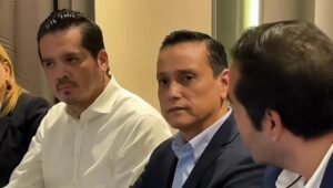 EMPRESARIOS PIDEN A ALCALDE DE SALAMANCA ATENCIÓN A LA IMAGEN URBANA E INVERSIONES DE SEGURIDAD EMPRESARIOS PIDEN A ALCALDE DE SALAMANCA ATENCIÓN A LA IMAGEN URBANA E INVERSIONES DE SEGURIDAD