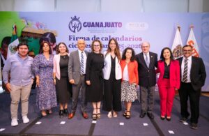 Iniciarán clases el 1 de septiembre; firman calendario escolar en Guanajuato Iniciarán clases el 1 de septiembre; firman calendario escolar en Guanajuato